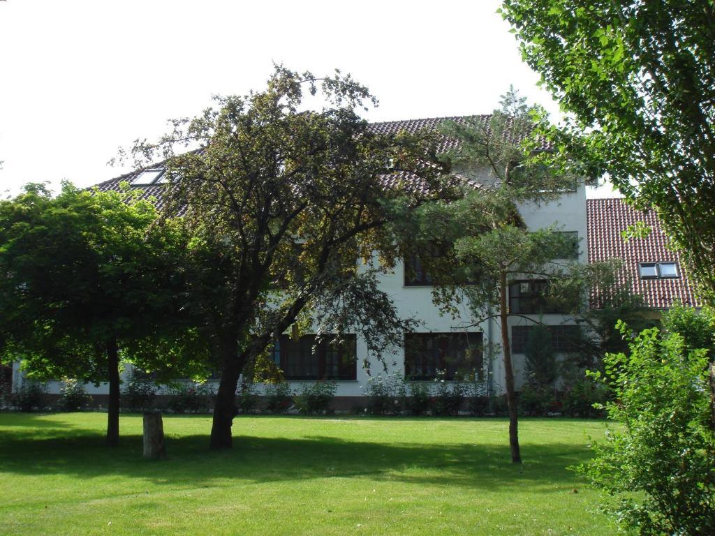 Roza Hotel Es Apartmanhaz Esztergom Buitenkant foto