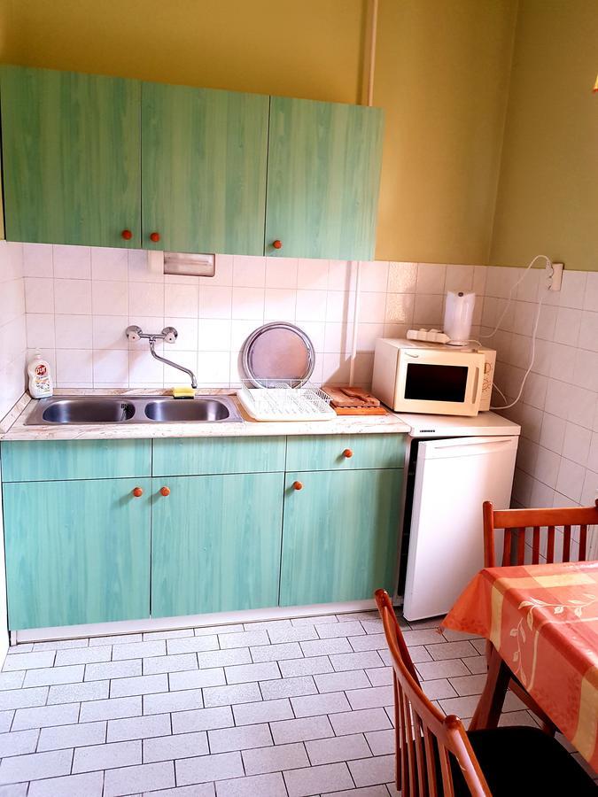 Roza Hotel Es Apartmanhaz Esztergom Buitenkant foto